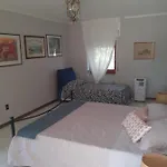 Pier Hotel *