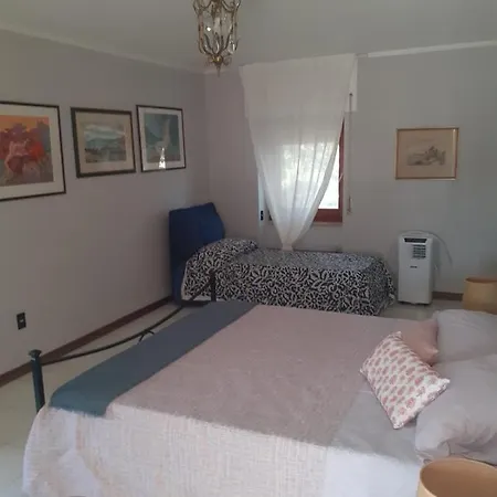 Pier Guest house *
